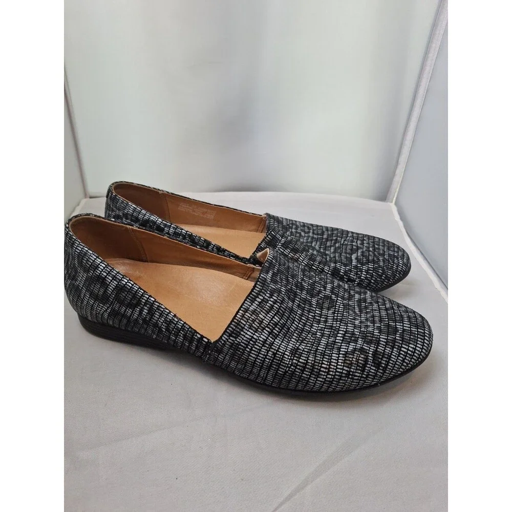 DANSKO Black Silver Textured Leather Loafers Flats Shoes Size 39 (8.5)